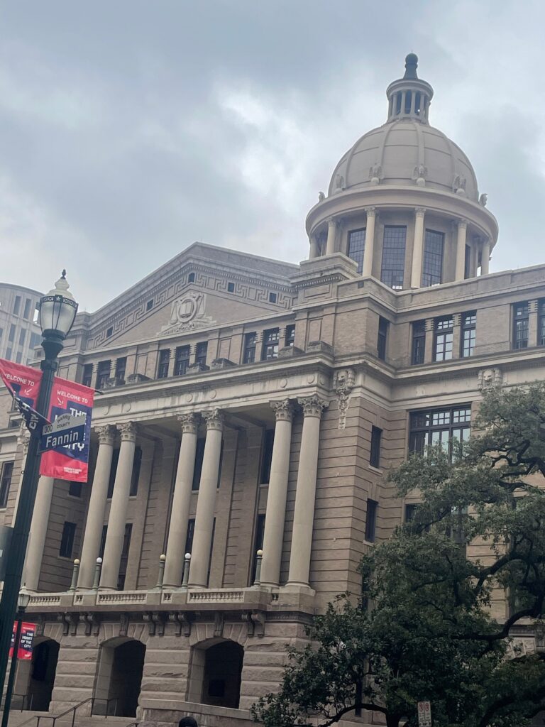 A Large Building Featuring Prominent Columns